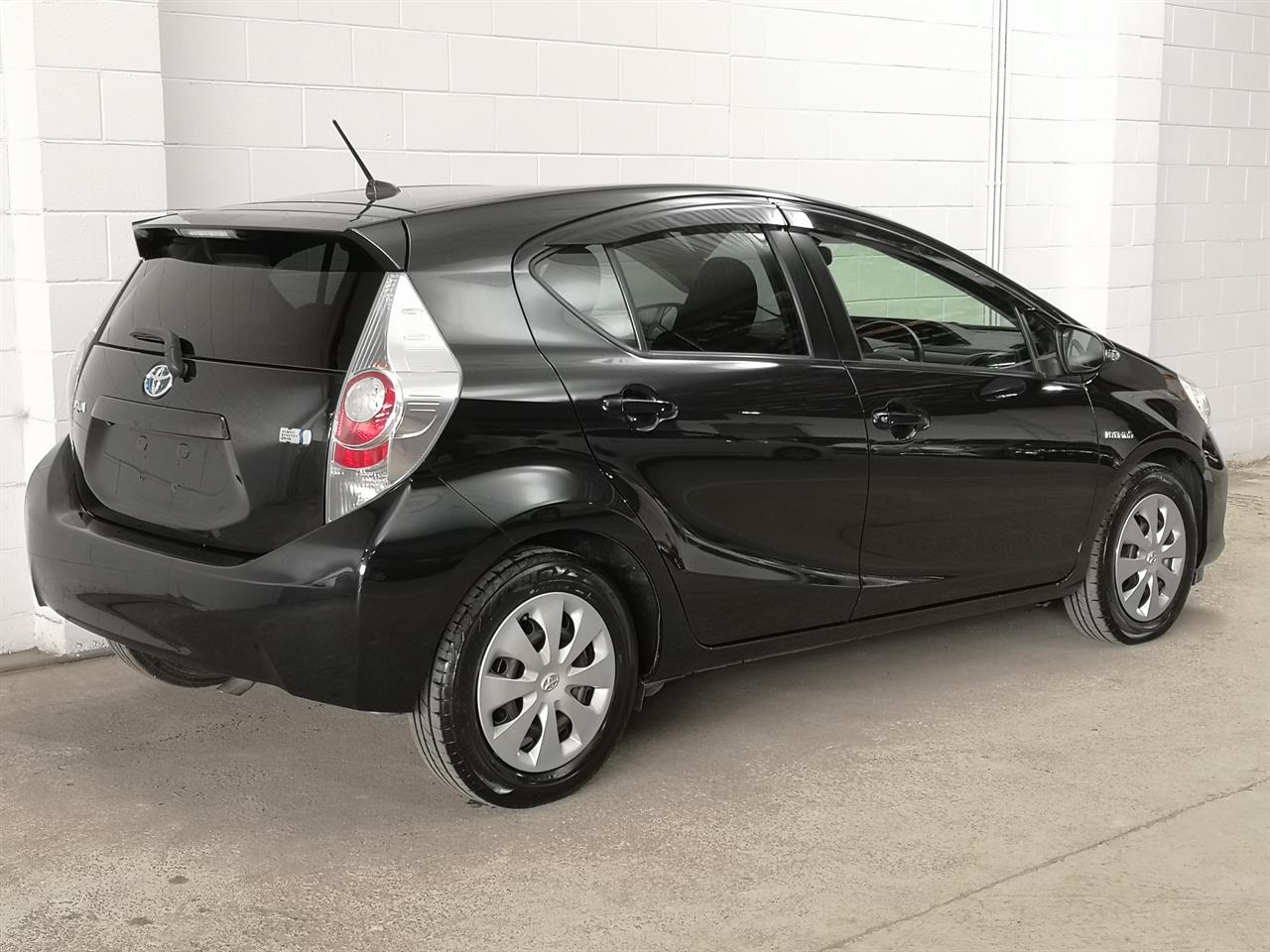 2013 Toyota Aqua