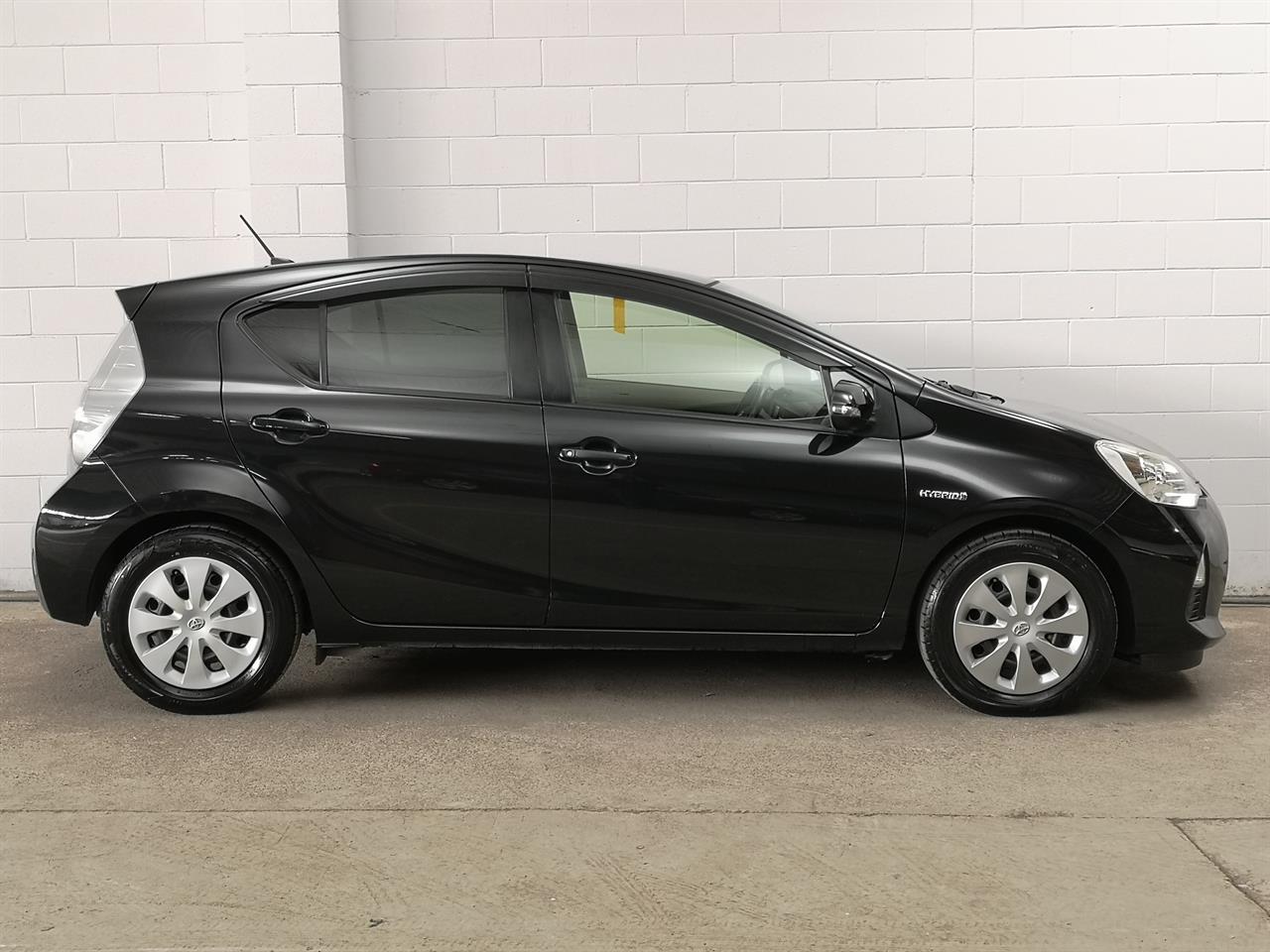 2013 Toyota Aqua
