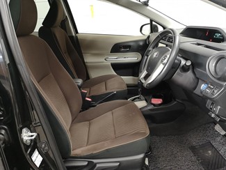 2013 Toyota Aqua - Thumbnail