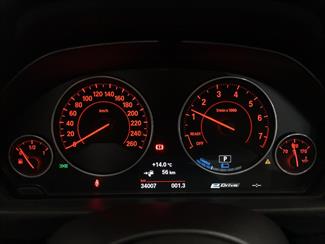 2017 BMW 330e - Thumbnail