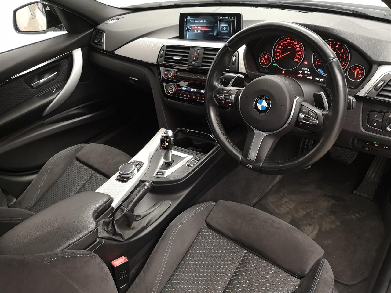 2017 BMW 330e