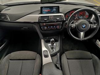 2017 BMW 330e - Thumbnail