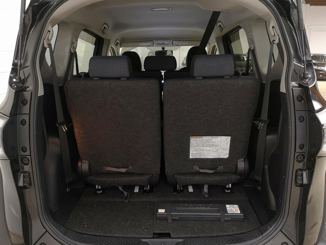 2017 Toyota Sienta