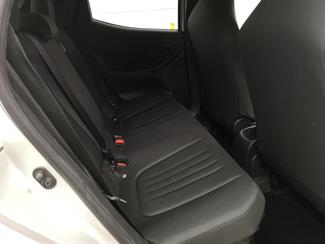 2020 Toyota Yaris - Thumbnail