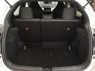 2020 Toyota Yaris - Thumbnail