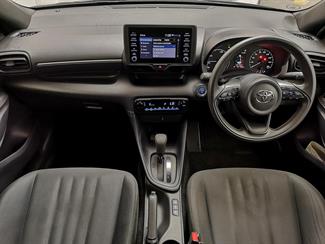 2020 Toyota Yaris - Thumbnail