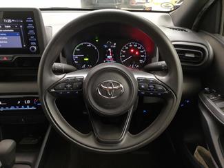 2020 Toyota Yaris - Thumbnail