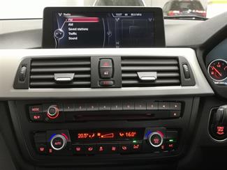 2015 BMW 320i - Thumbnail