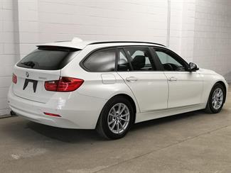 2015 BMW 320i - Thumbnail