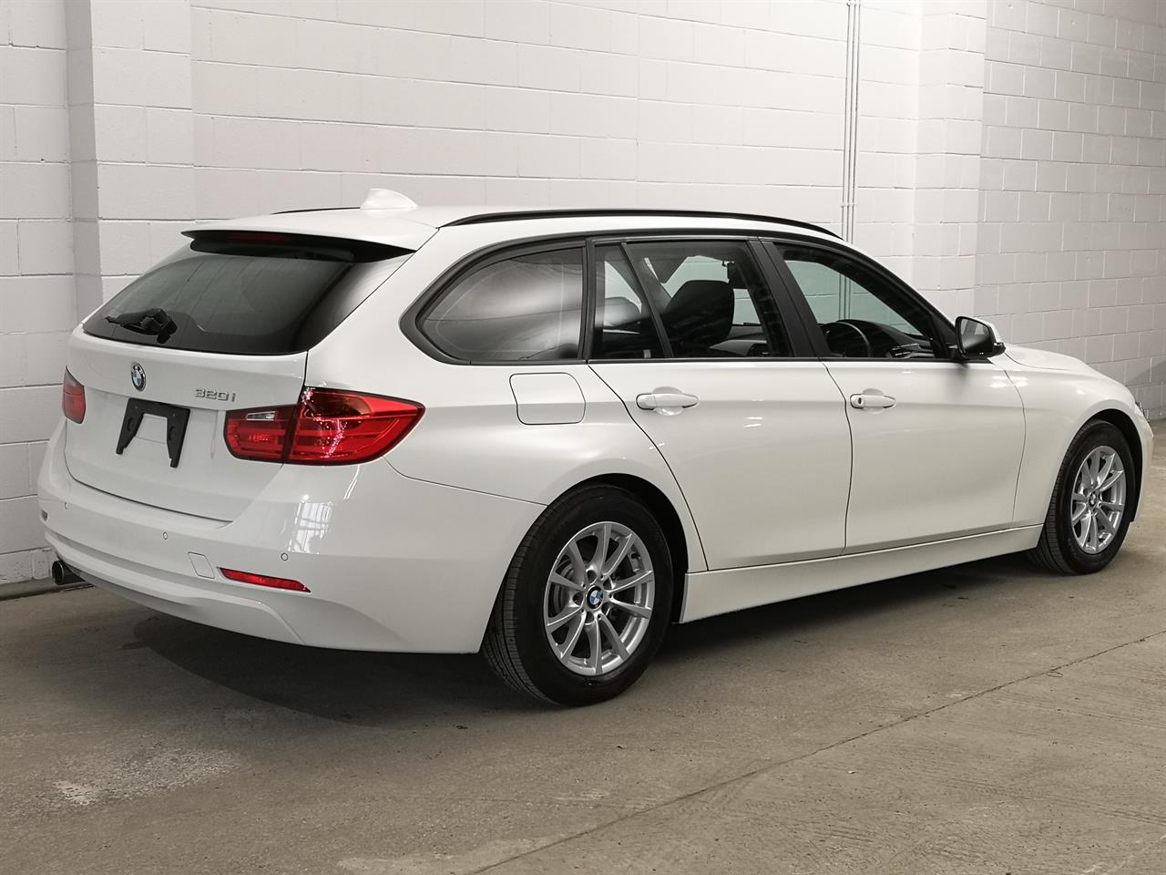 2015 BMW 320i