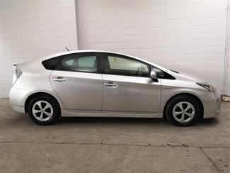 2013 Toyota Prius - Thumbnail