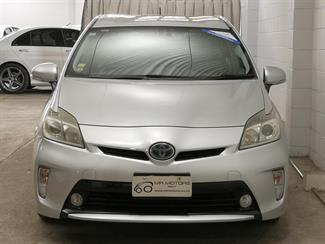 2013 Toyota Prius - Thumbnail