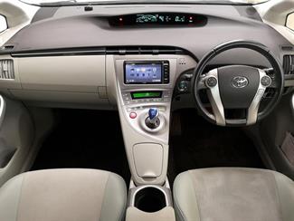 2013 Toyota Prius - Thumbnail
