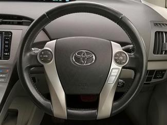 2013 Toyota Prius - Thumbnail