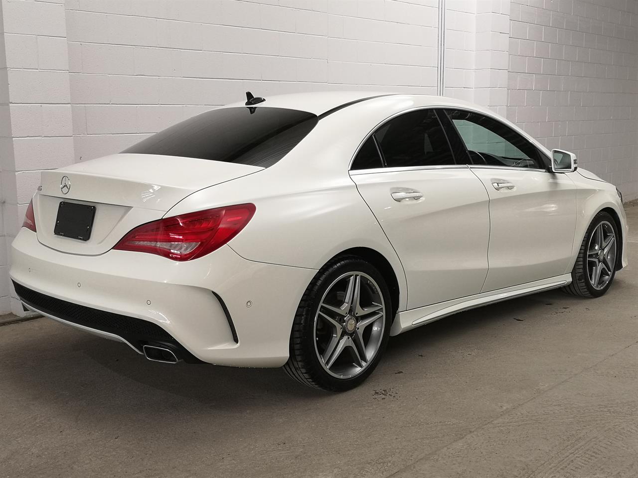 2015 Mercedes-Benz CLA 180