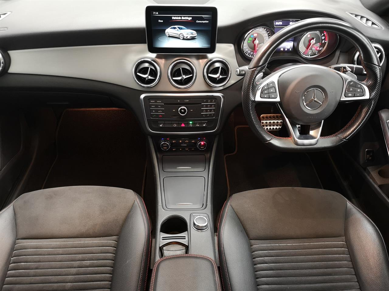 2015 Mercedes-Benz CLA 180