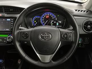 2015 Toyota Corolla - Thumbnail
