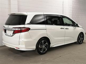 2015 Honda Odyssey - Thumbnail