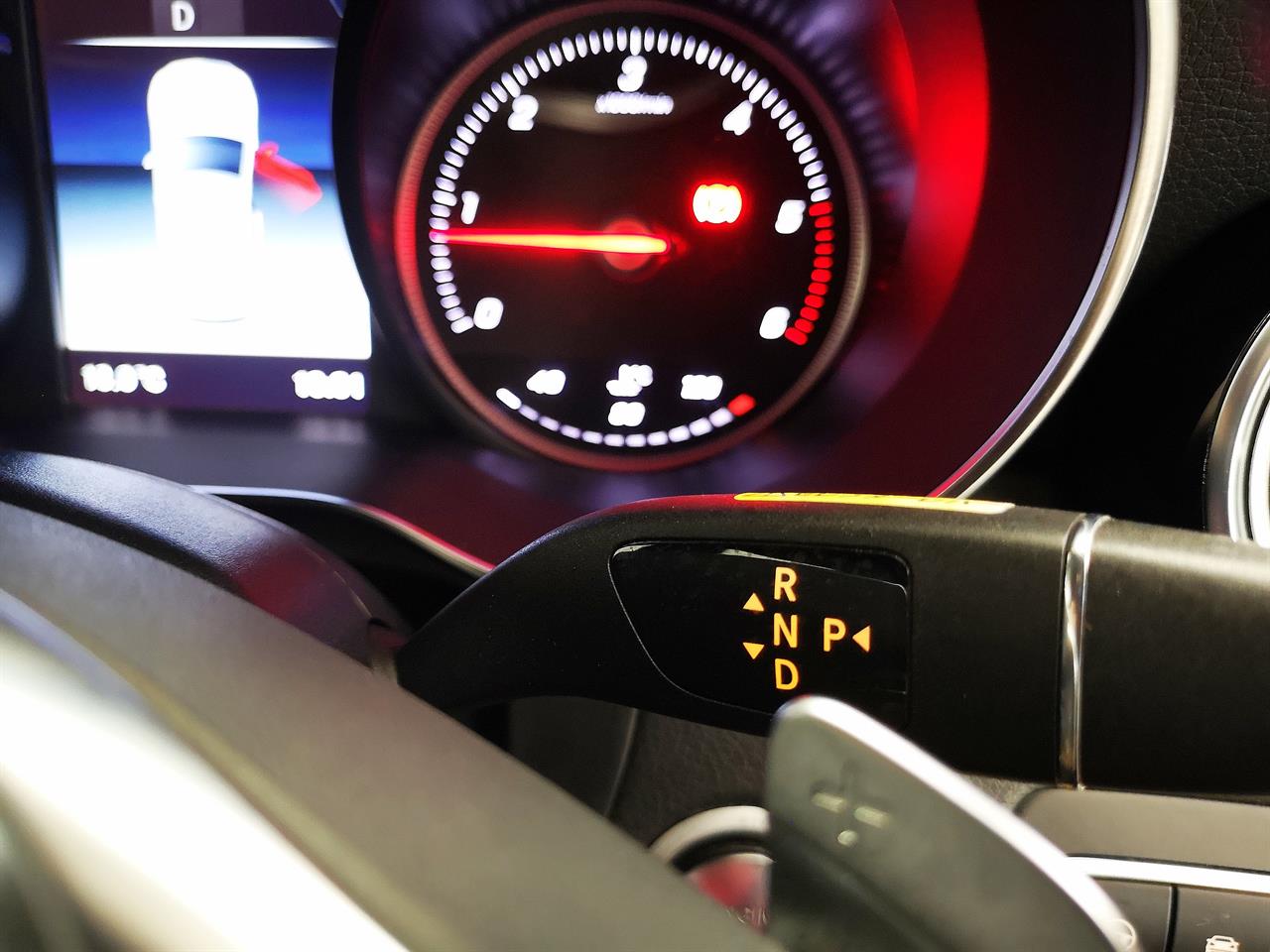 2018 Mercedes-Benz GLC 220