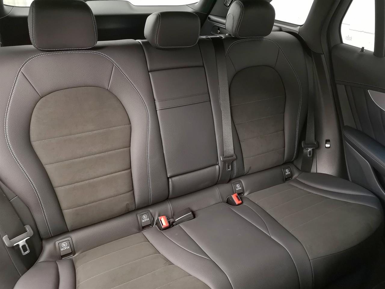 2018 Mercedes-Benz GLC 220