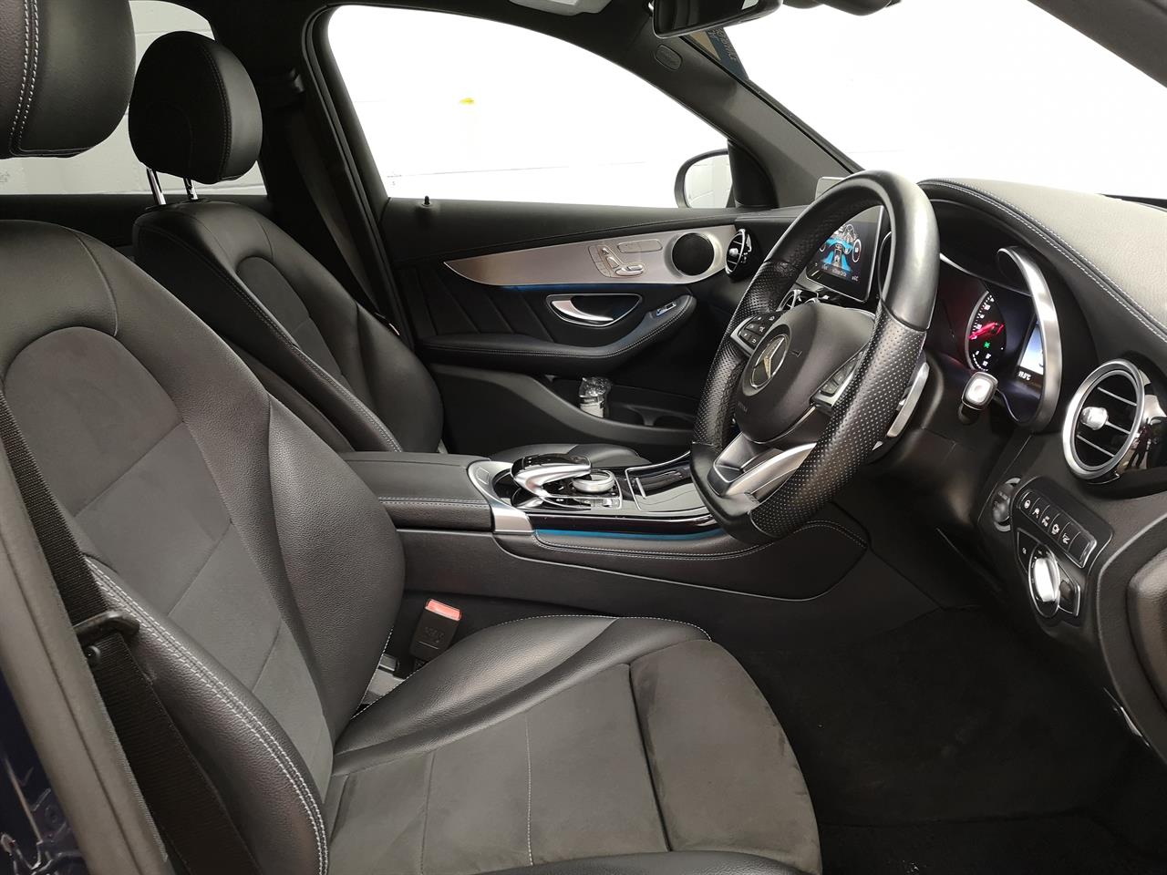 2018 Mercedes-Benz GLC 220