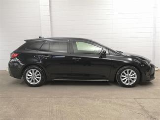 2021 Toyota Corolla - Thumbnail