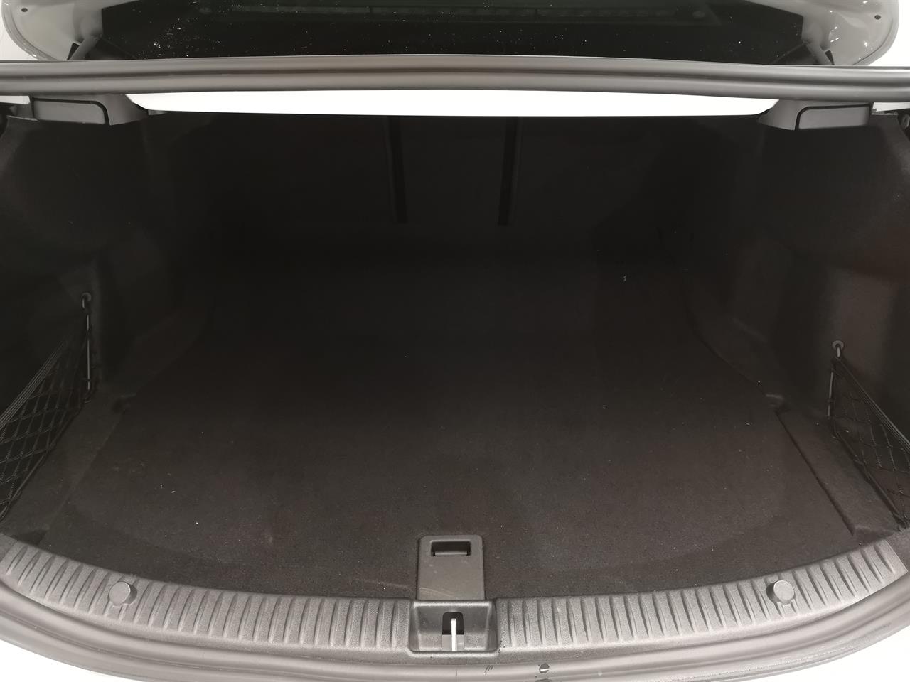 2019 Mercedes-Benz C 200