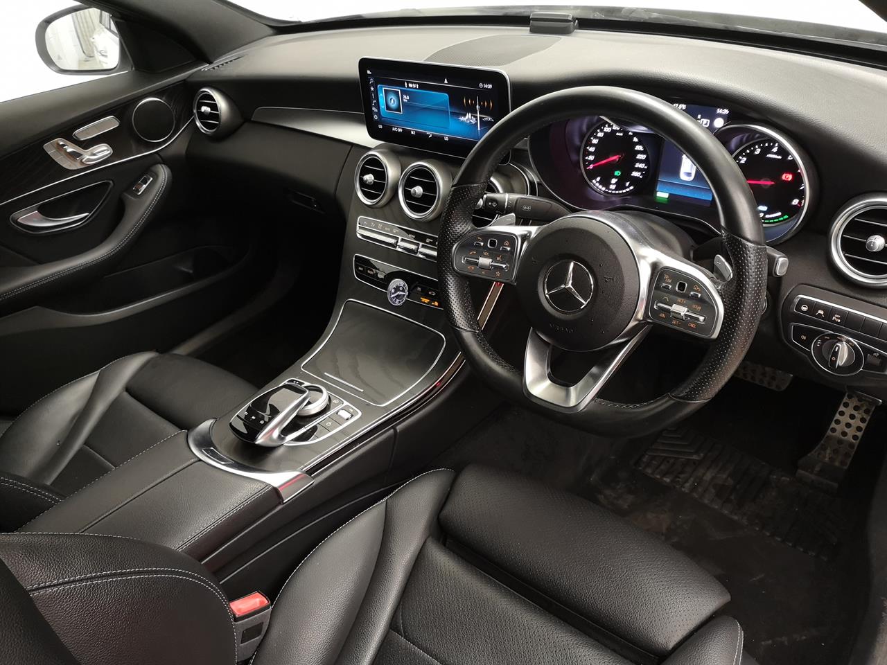 2019 Mercedes-Benz C 200