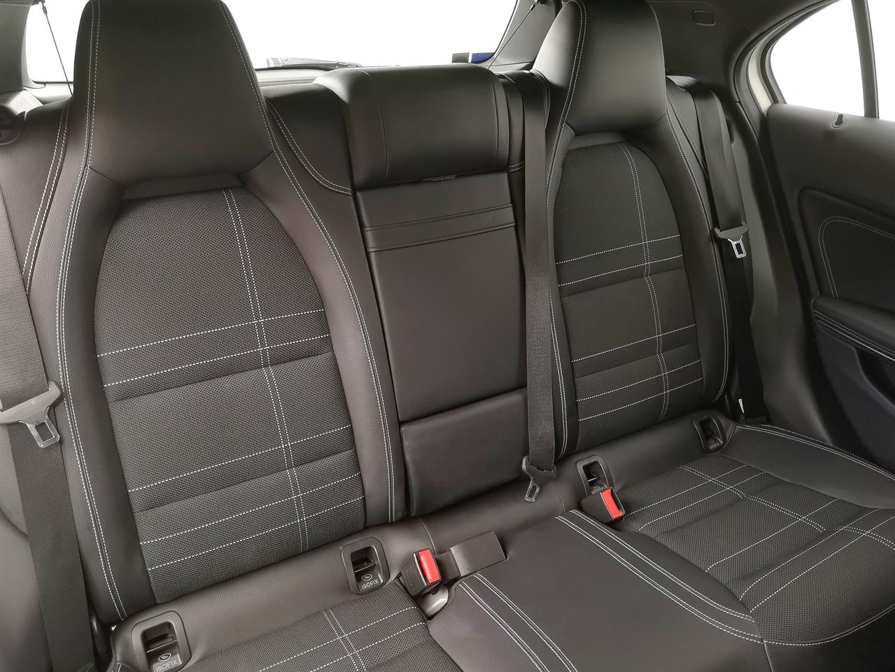 2015 Mercedes-Benz A 180