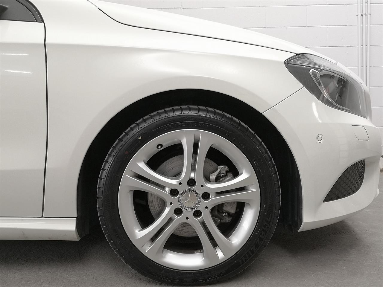2015 Mercedes-Benz A 180