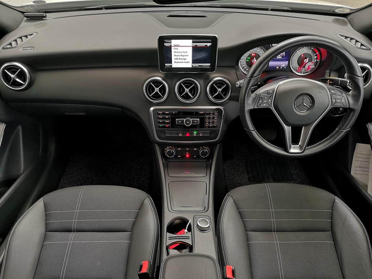 2015 Mercedes-Benz A 180