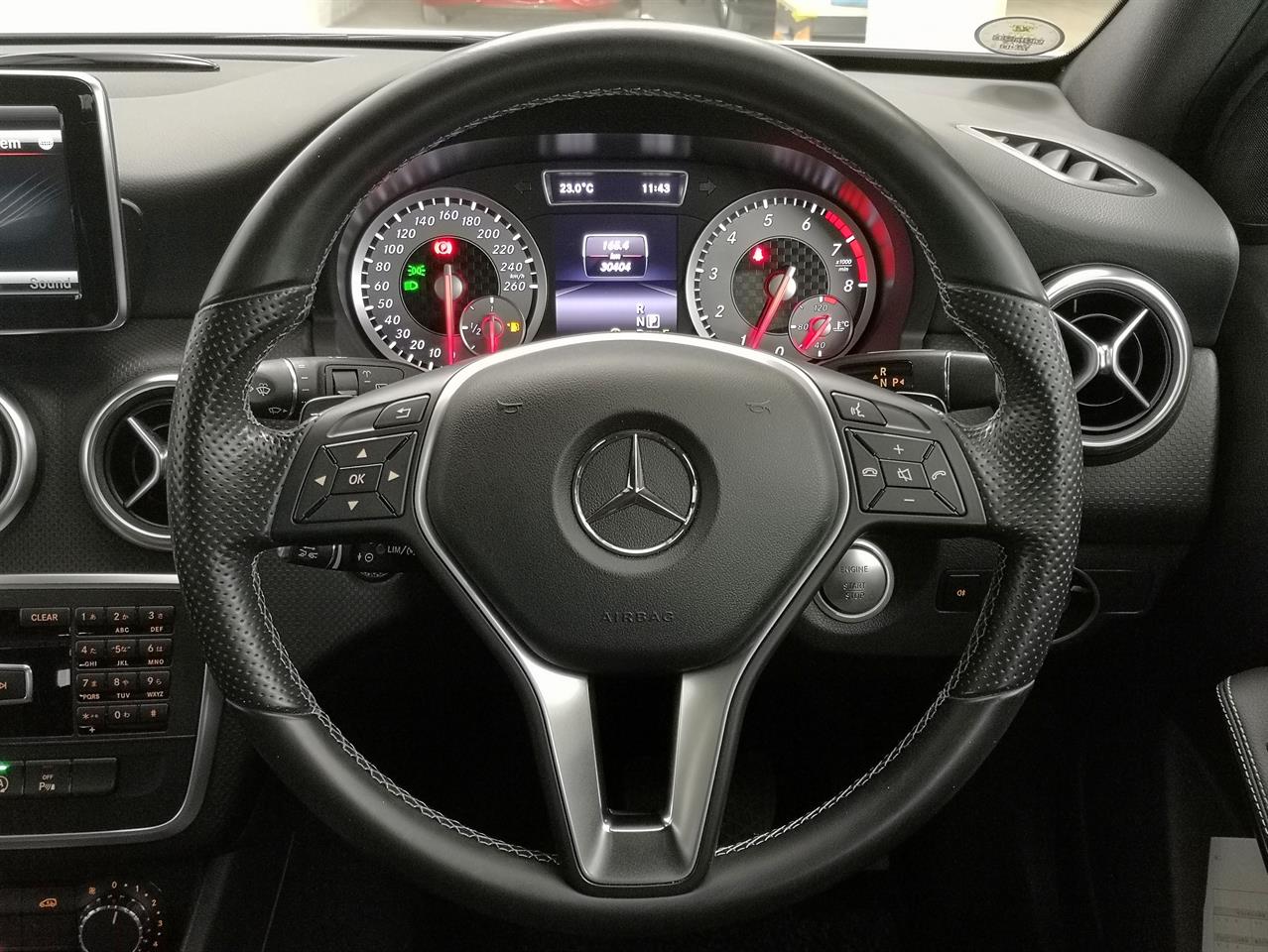 2015 Mercedes-Benz A 180