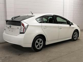 2012 Toyota Prius - Thumbnail