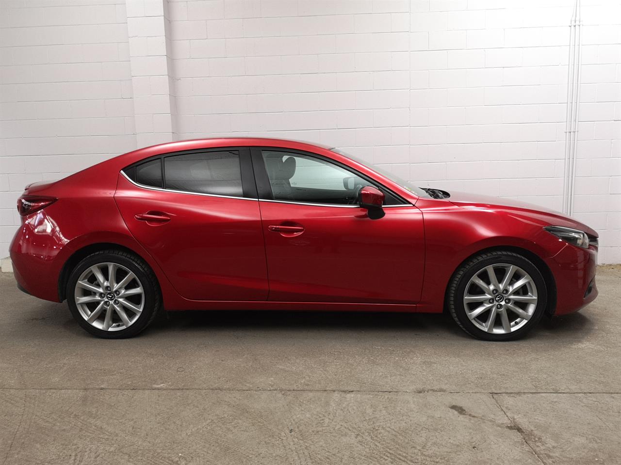 2016 Mazda Axela