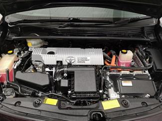 2013 Toyota Prius - Thumbnail