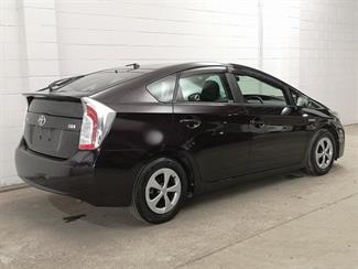2013 Toyota Prius - Thumbnail