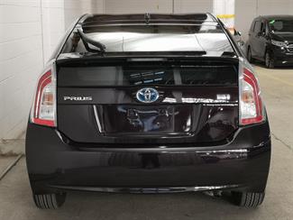 2013 Toyota Prius - Thumbnail