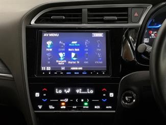 2015 Honda Shuttle - Thumbnail