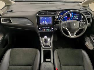 2015 Honda Shuttle - Thumbnail