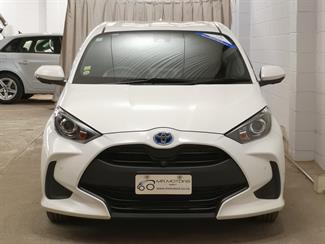 2020 Toyota Yaris - Thumbnail