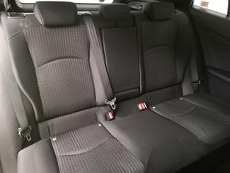 2016 Toyota Prius - Thumbnail
