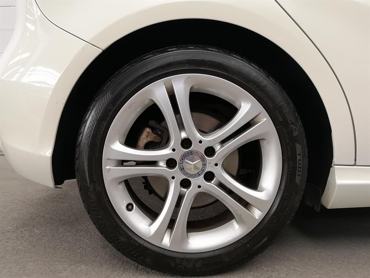 2015 Mercedes-Benz A 180