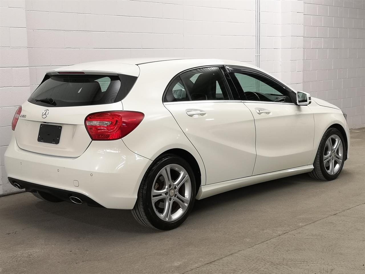 2015 Mercedes-Benz A 180