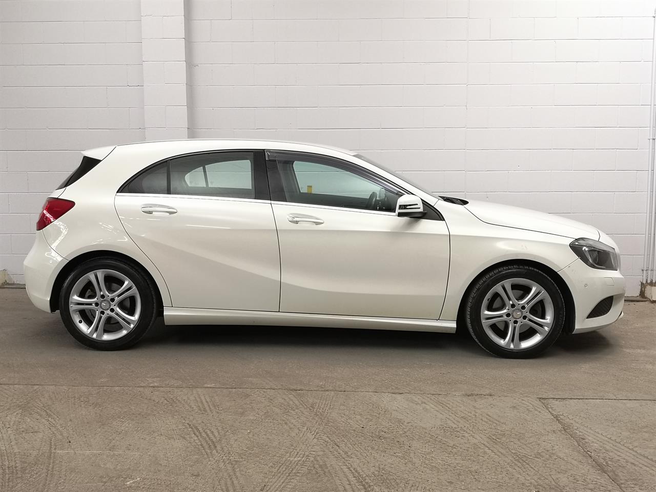 2015 Mercedes-Benz A 180