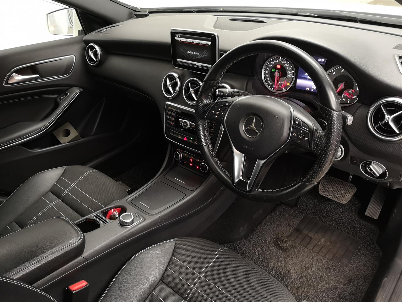 2015 Mercedes-Benz A 180