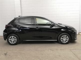 2021 Toyota Yaris - Thumbnail