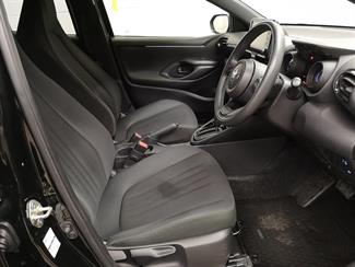 2021 Toyota Yaris - Thumbnail