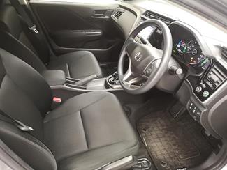 2018 Honda Grace - Thumbnail