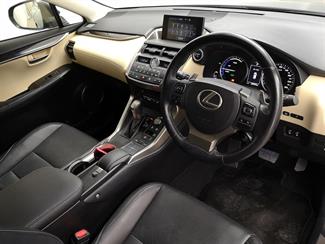 2015 Lexus NX 300h - Thumbnail