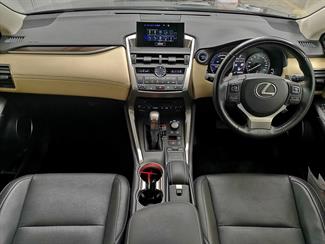 2015 Lexus NX 300h - Thumbnail